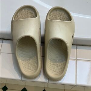 CROCS Cream Slide Sandals